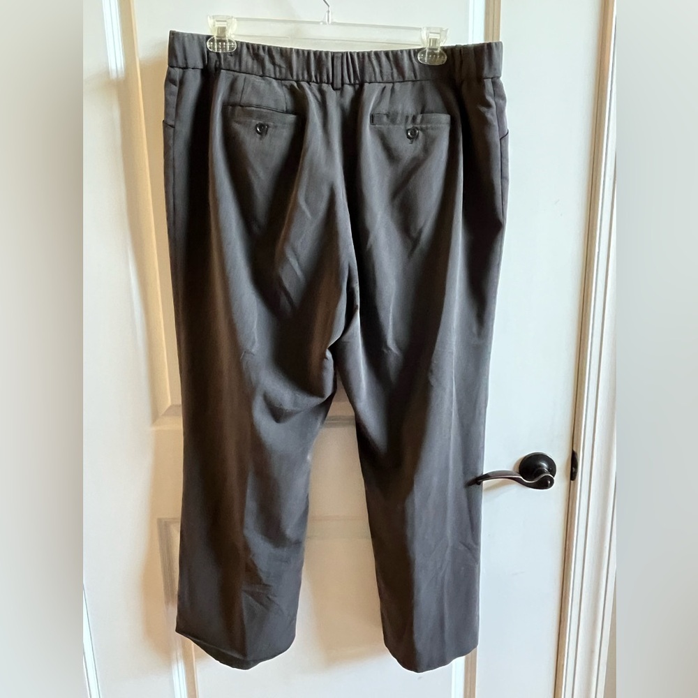 Relativity Woman’s Gray Pants, Size 16W
